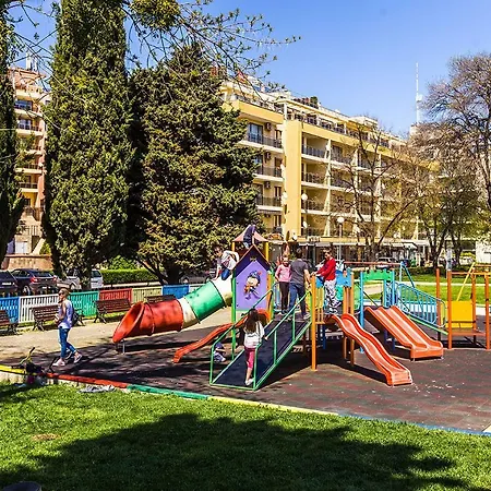 Апартаменты В Отеле Panorama Beach 4* Несебр Nesebyr
