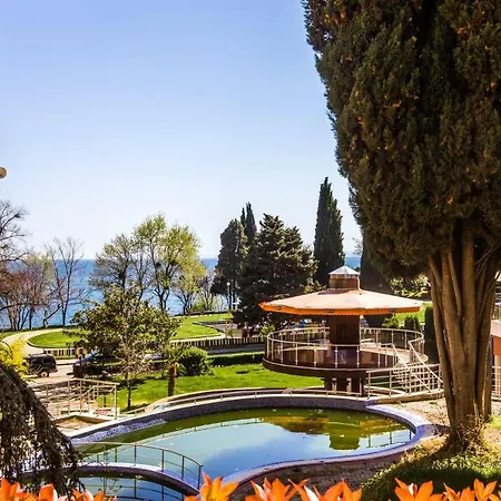 Апартаменты В Отеле Panorama Beach 4* Несебр Nesebyr